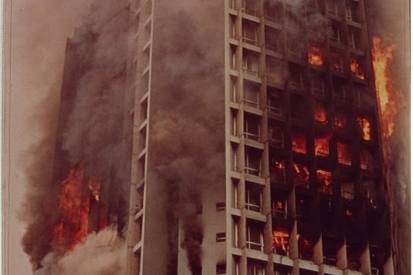 Sobreviventes do Incêndio no Edifício Andraus voltam ao local da Tragédia após 50 anos
